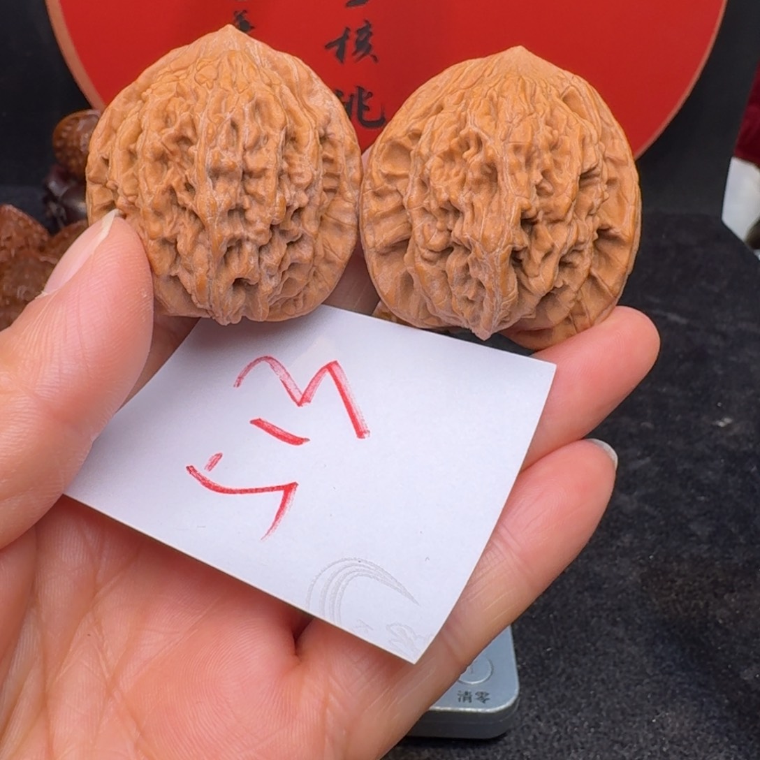 文玩核桃把件h**l41麦穗虎头