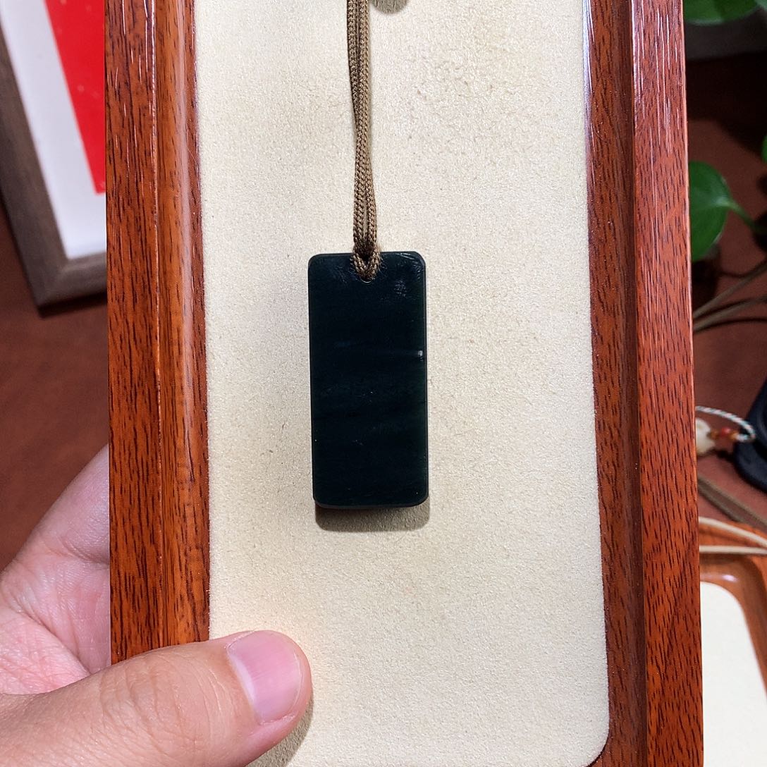 和田玉未镶嵌车挂和田玉 048