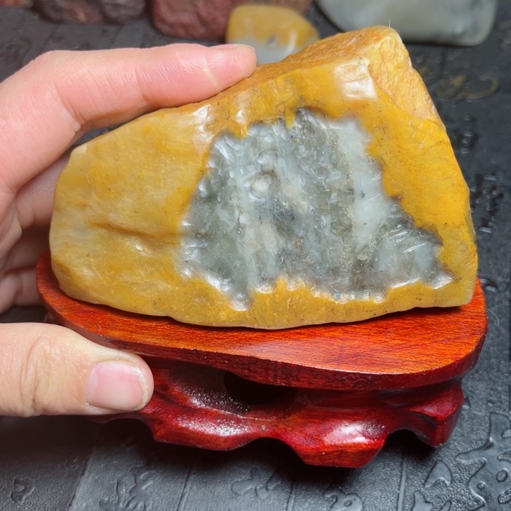 昌化石昌化巧石手把件