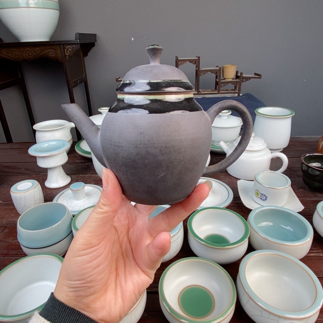 朱砂胎壶不开片 微瑕 