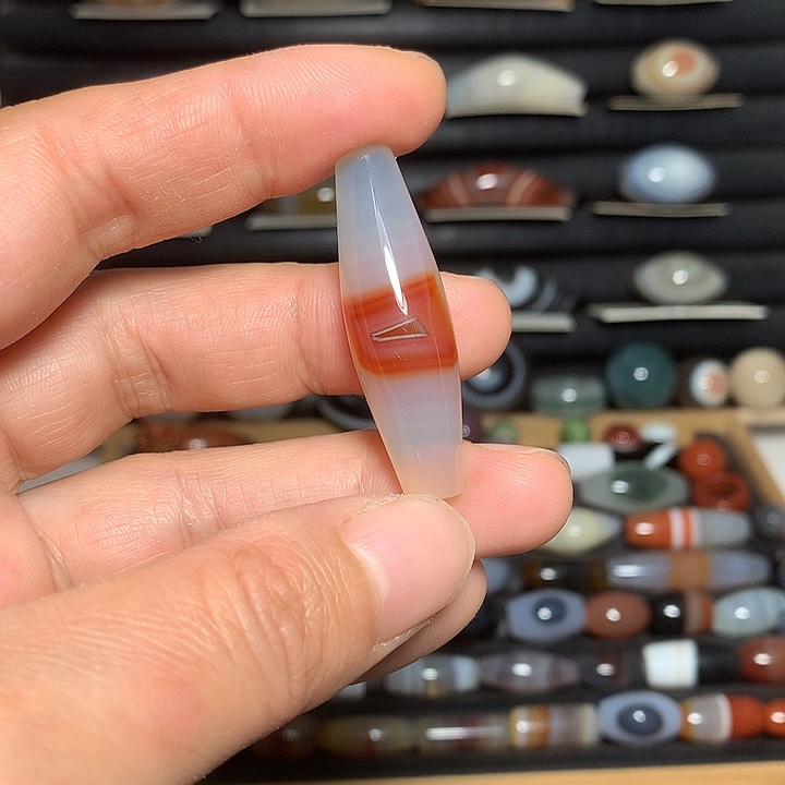 玛瑙/玉髓合金颈饰