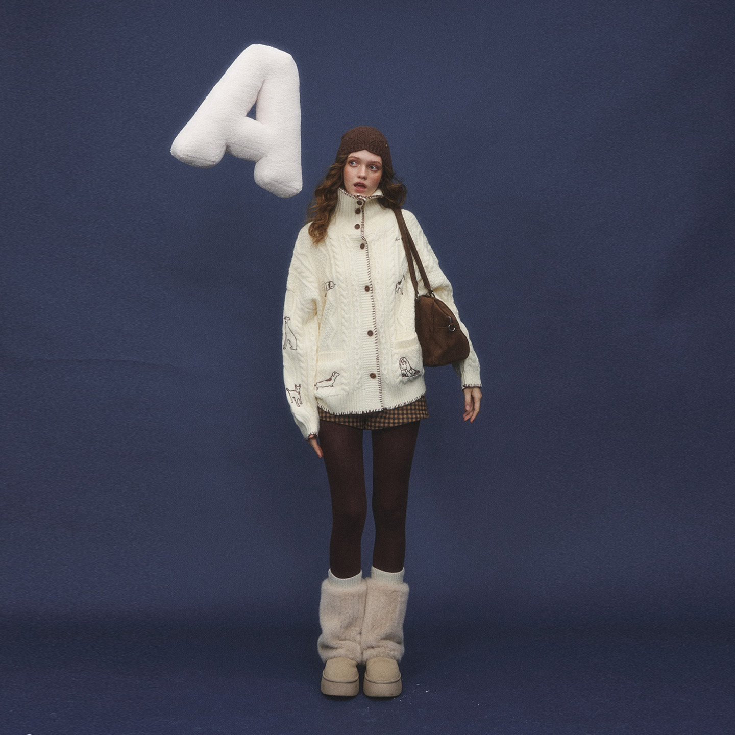 AsGony 兔耳朵绑带格子拼接针织上衣