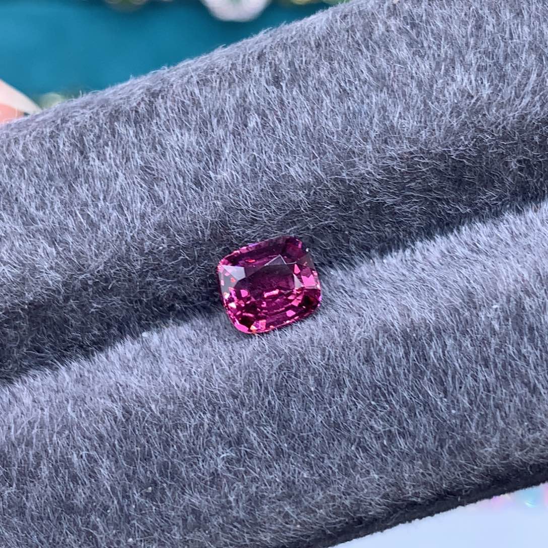 尖晶石裸石1.18克拉玫紫