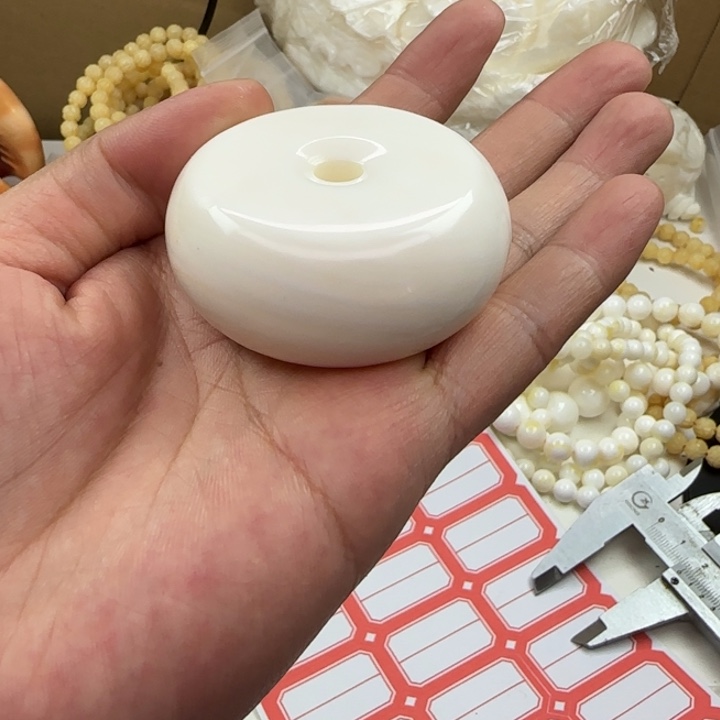 终***凯吊坠贝壳厚平安扣111号