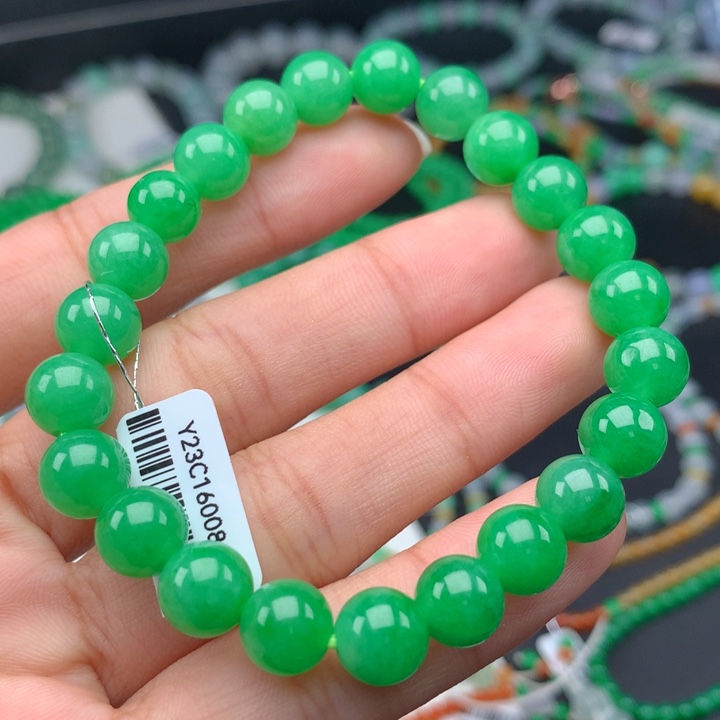 翡翠手镯未镶嵌卡