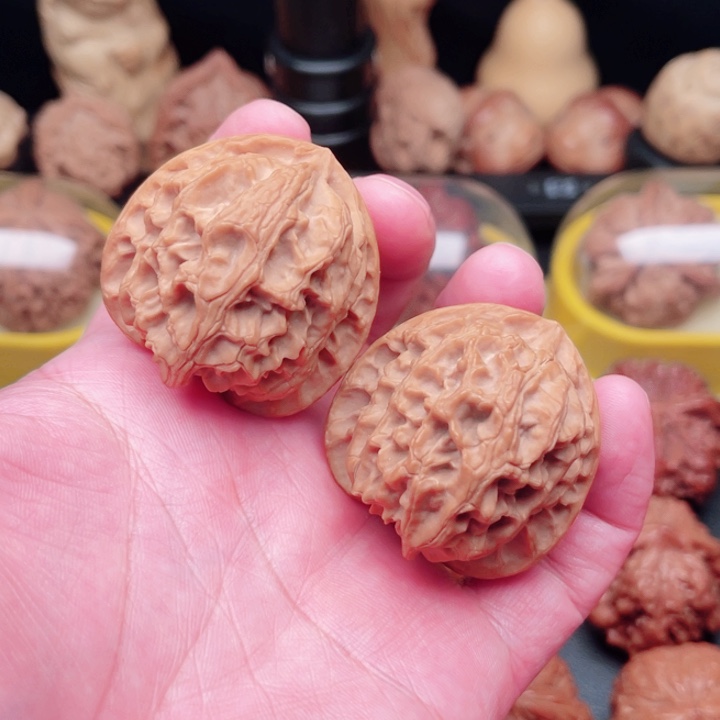 文玩核桃把件三角苹果40×41×39