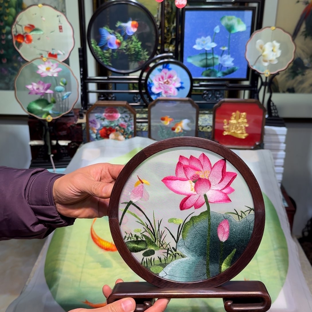 刺绣刺绣工艺精湛