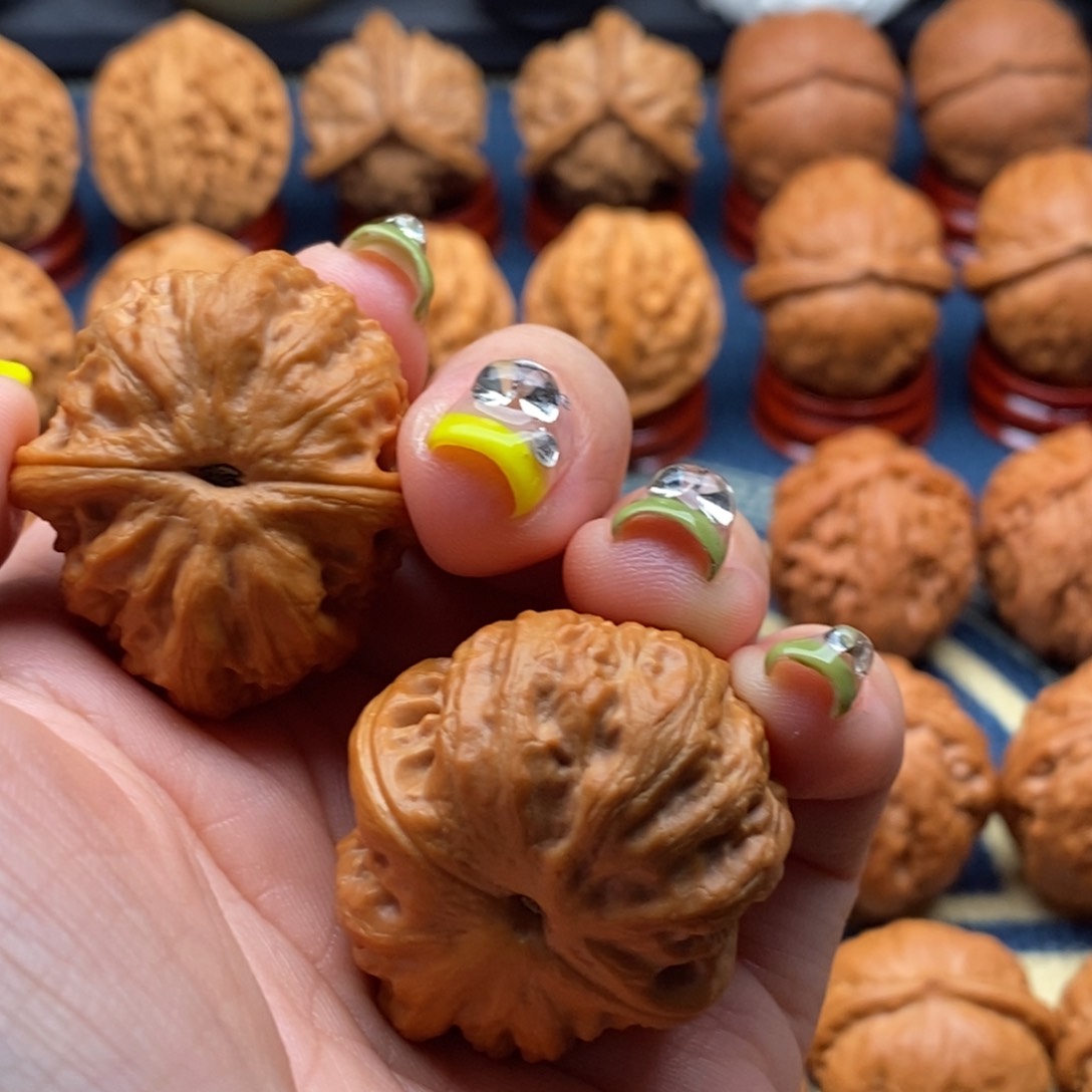 文玩核桃把件竹**心精品胖头陀