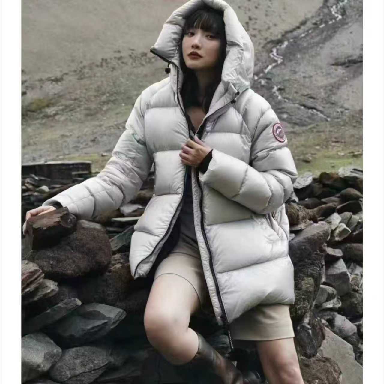 【真羽绒】【男女同款】时尚轻奢短款羽绒服