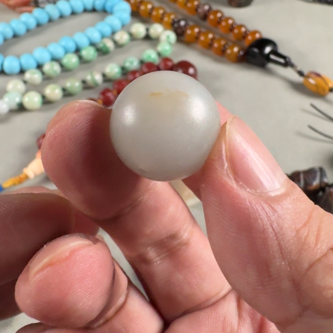 翡翠未镶嵌颈饰壮****》