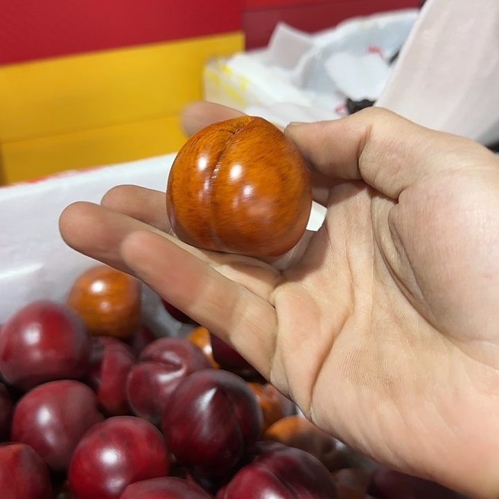 木花梨木7桃子一个