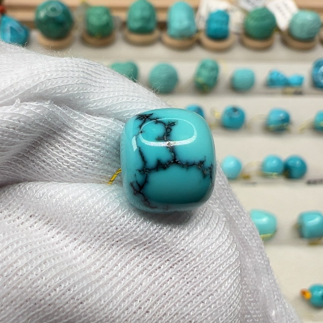 绿松石配饰未镶嵌