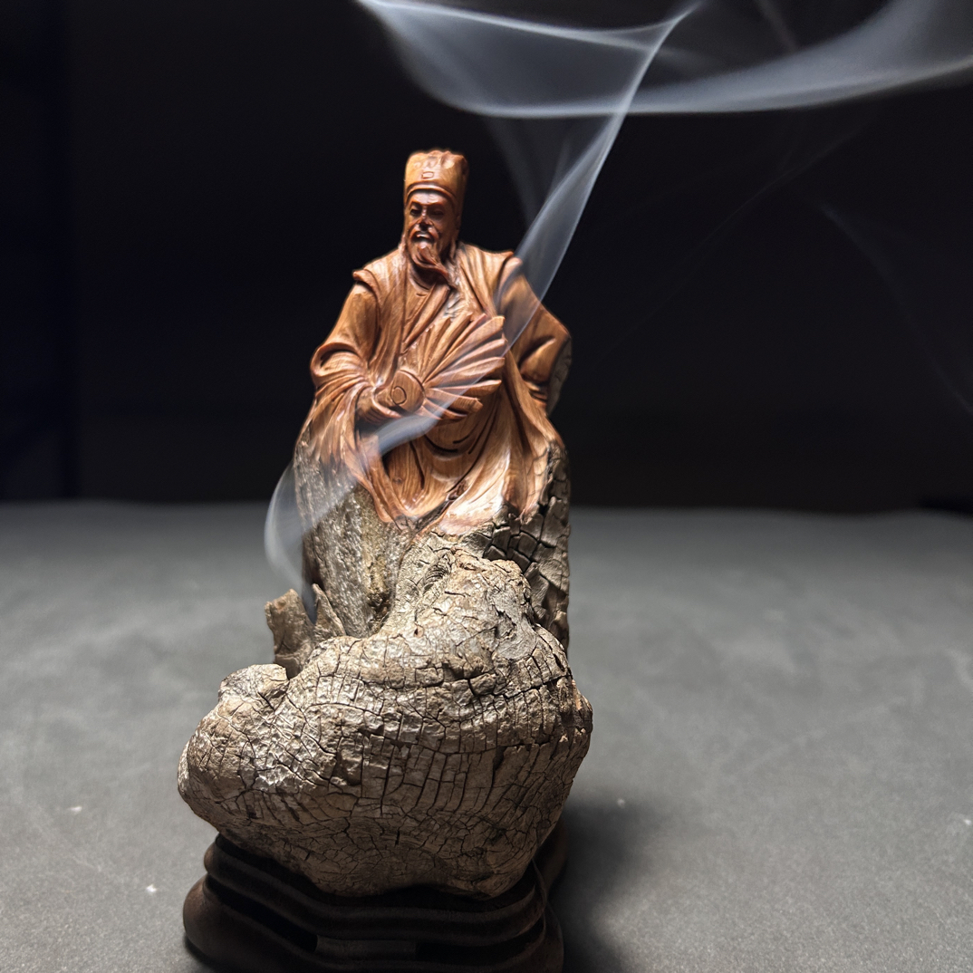 太行崖柏历史人物诸葛先生香炉摆件