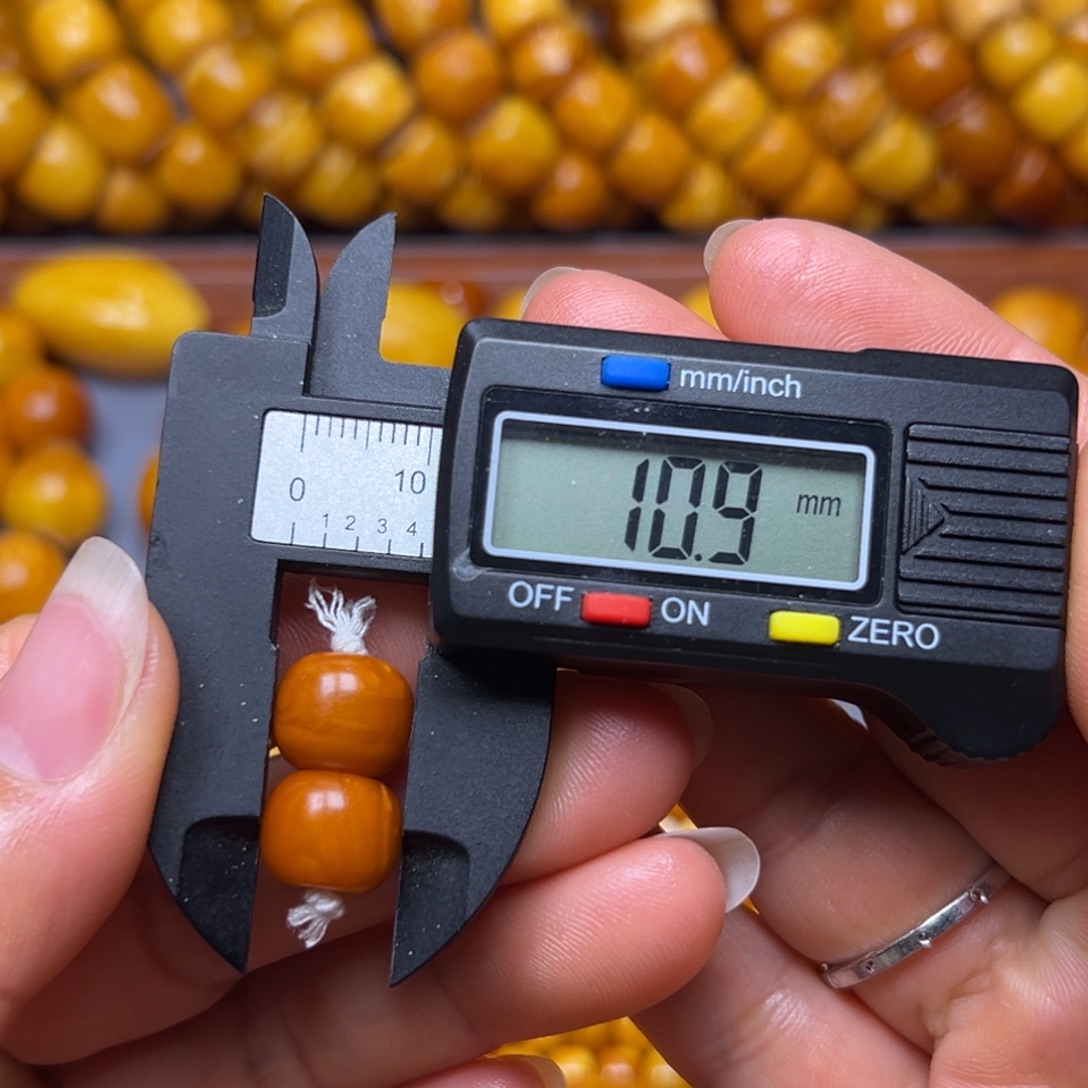 琥珀未镶嵌吊坠(不含链)