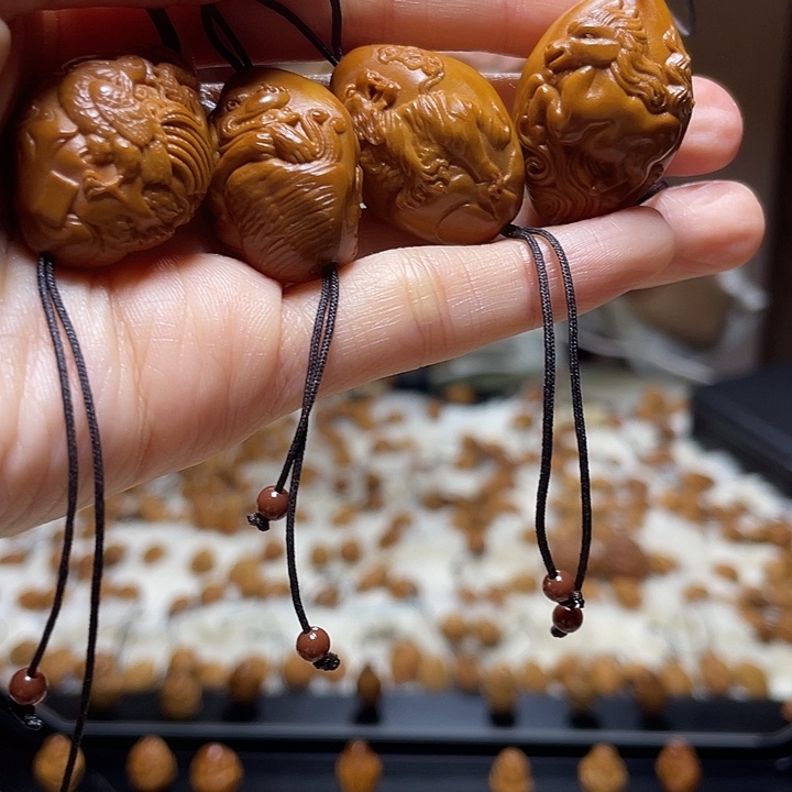 吊坠橄榄核马狗鸡虎
