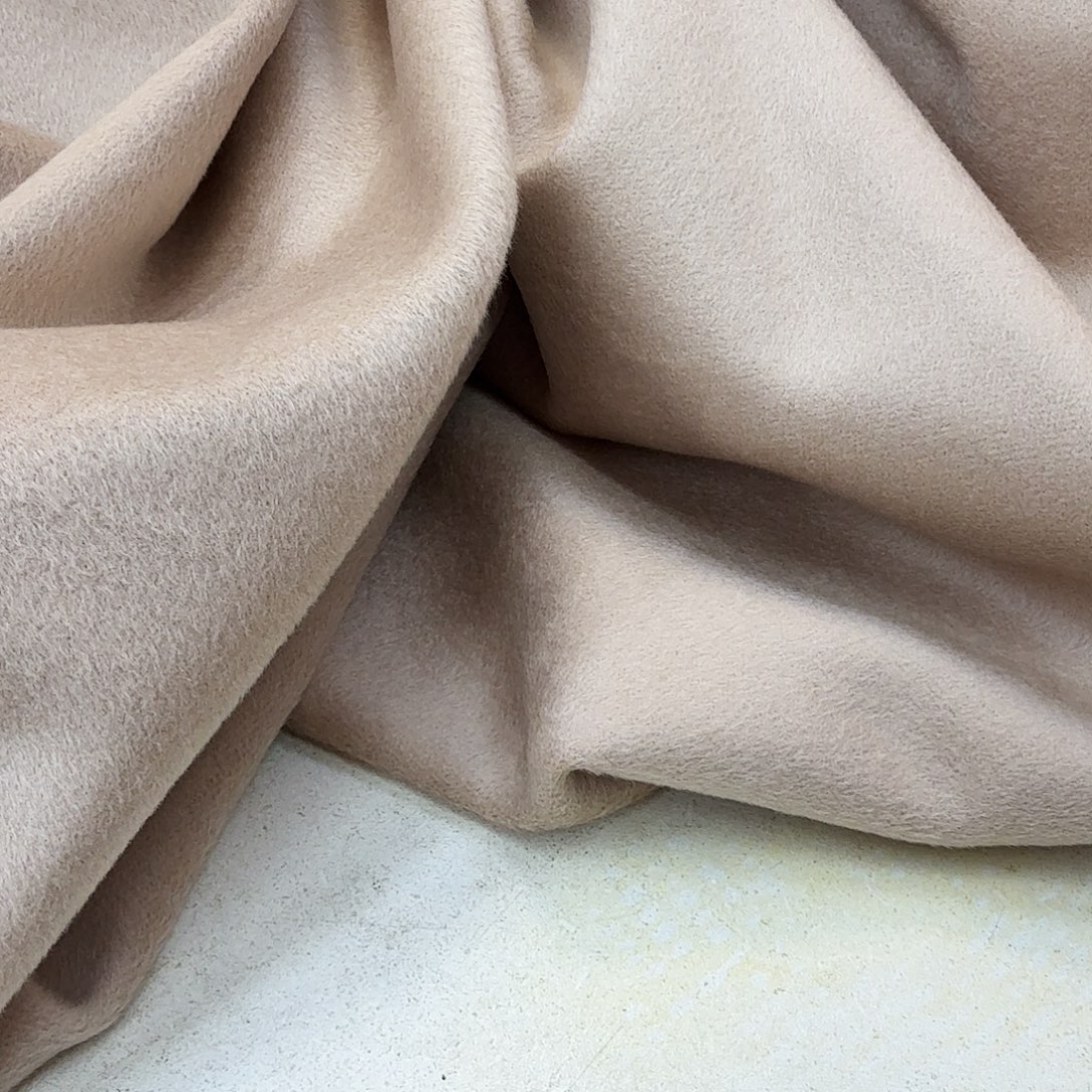 混纺肉粉色山羊绒2.5米