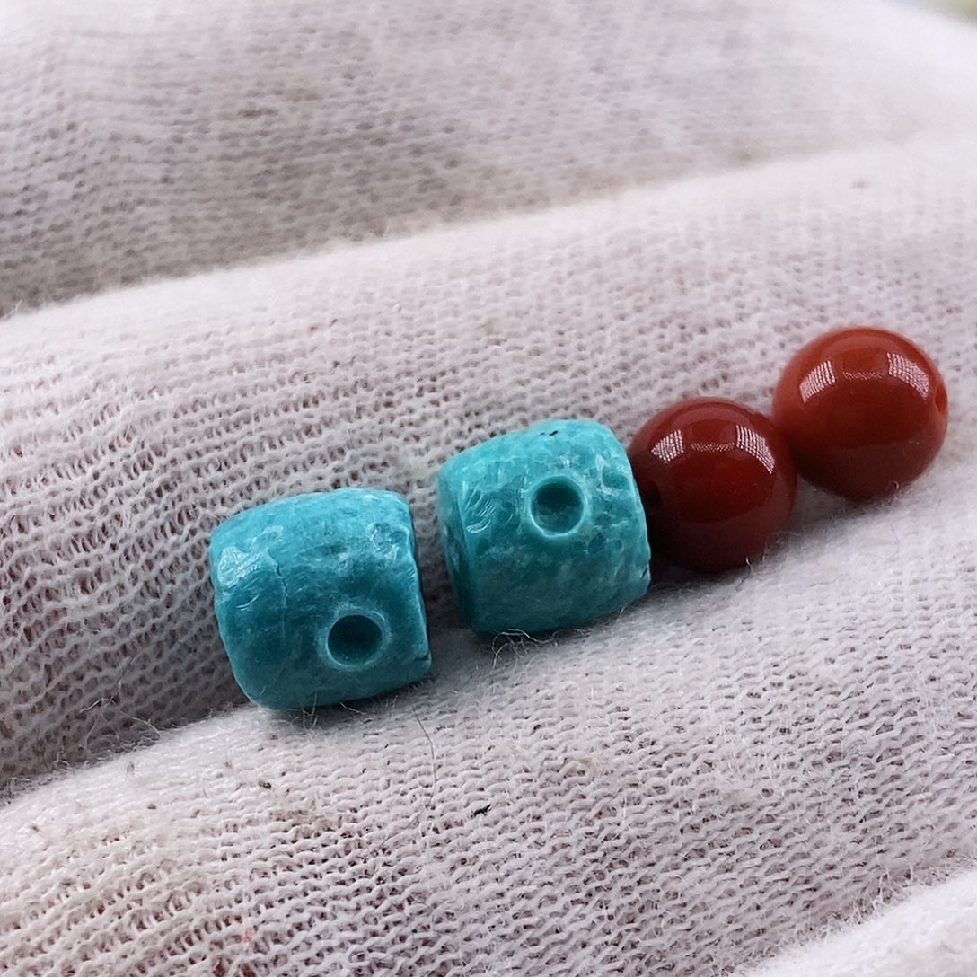 南红玛瑙未镶嵌珠宝奇石