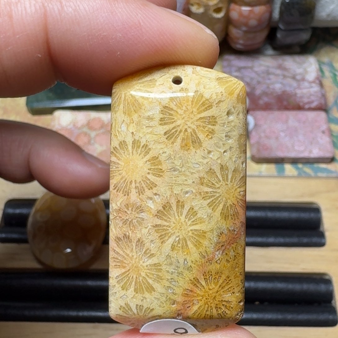 硅化玉天然有机玉石保真色未镶嵌