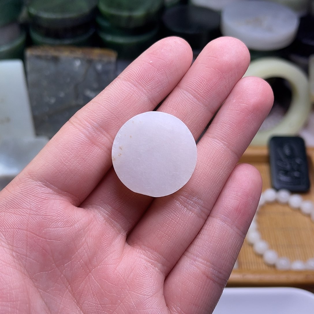 未镶嵌和田玉车挂