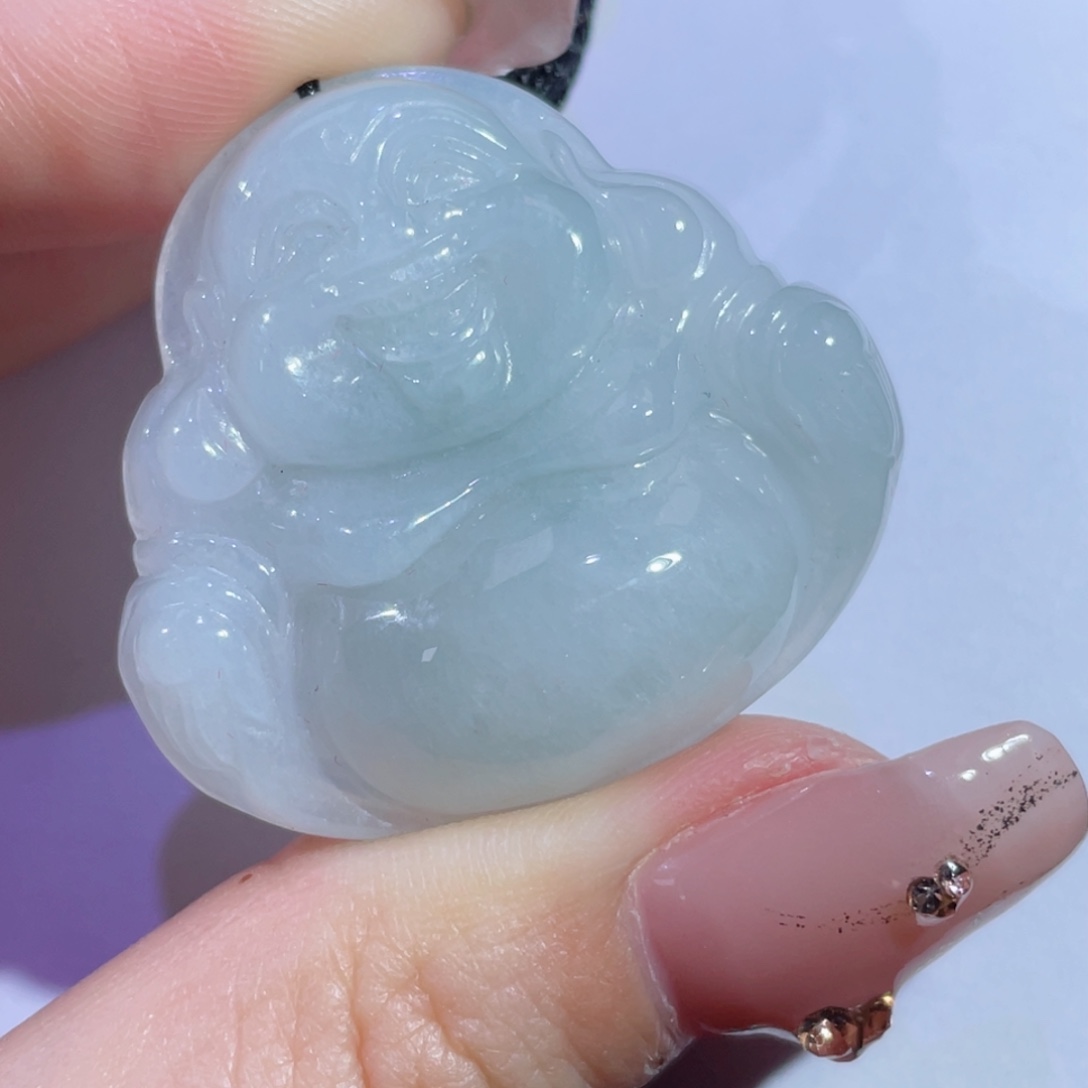 翡翠颈饰未镶嵌佛公