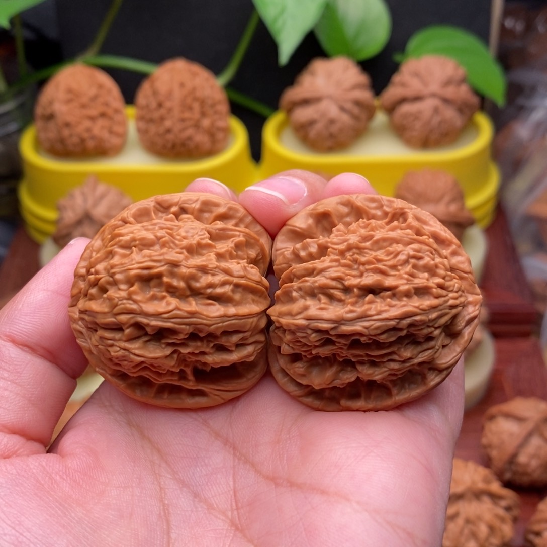 把件文玩核桃39“红皮”三角白