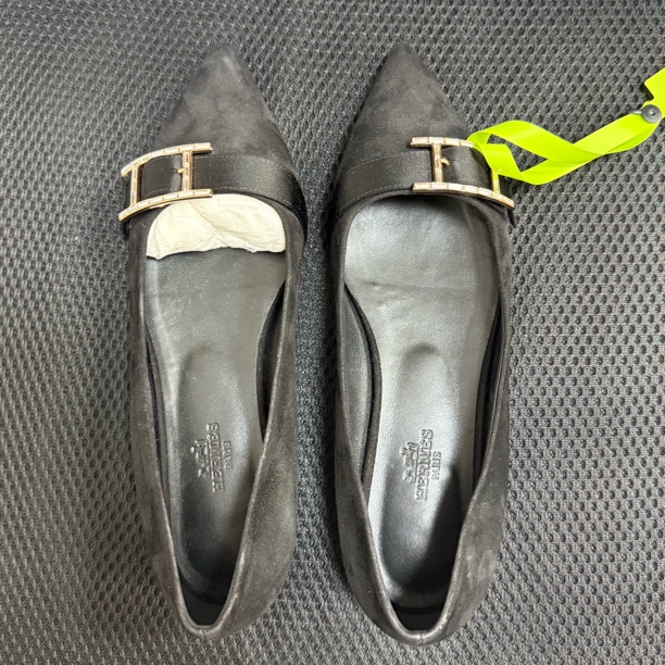 99新 Hermes/爱马仕 35码 爱马仕平底单鞋 lz01633