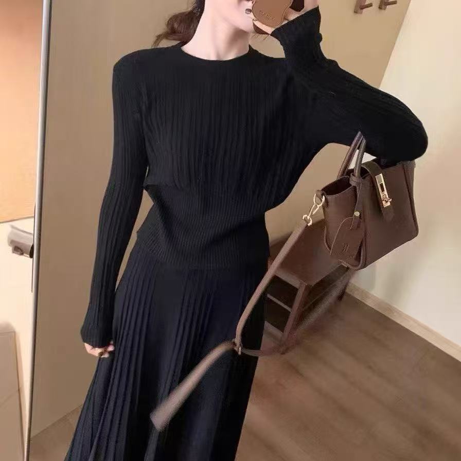 点点家女装修身圆领毛衣时尚针织衫套装赵露思同款百搭薄款不褪色