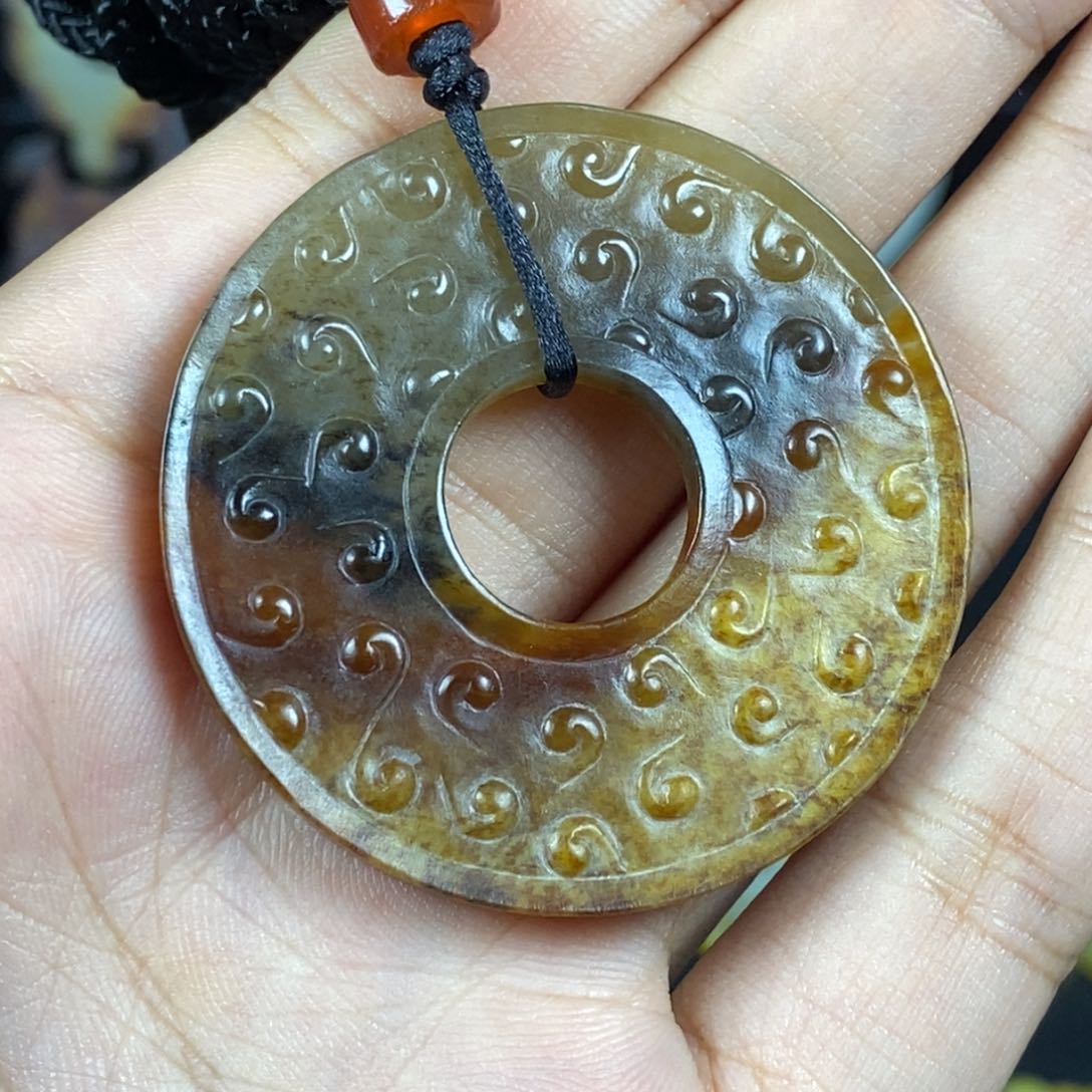 和田玉未镶嵌挂件一**华