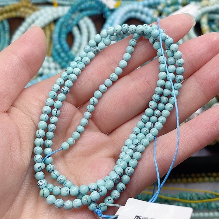 绿松石未镶嵌颈饰