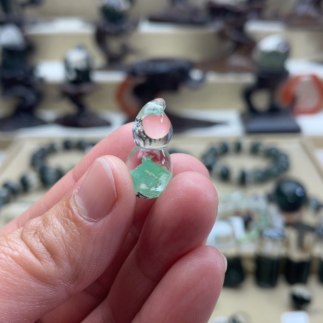 水晶吊坠(不含链)未镶嵌