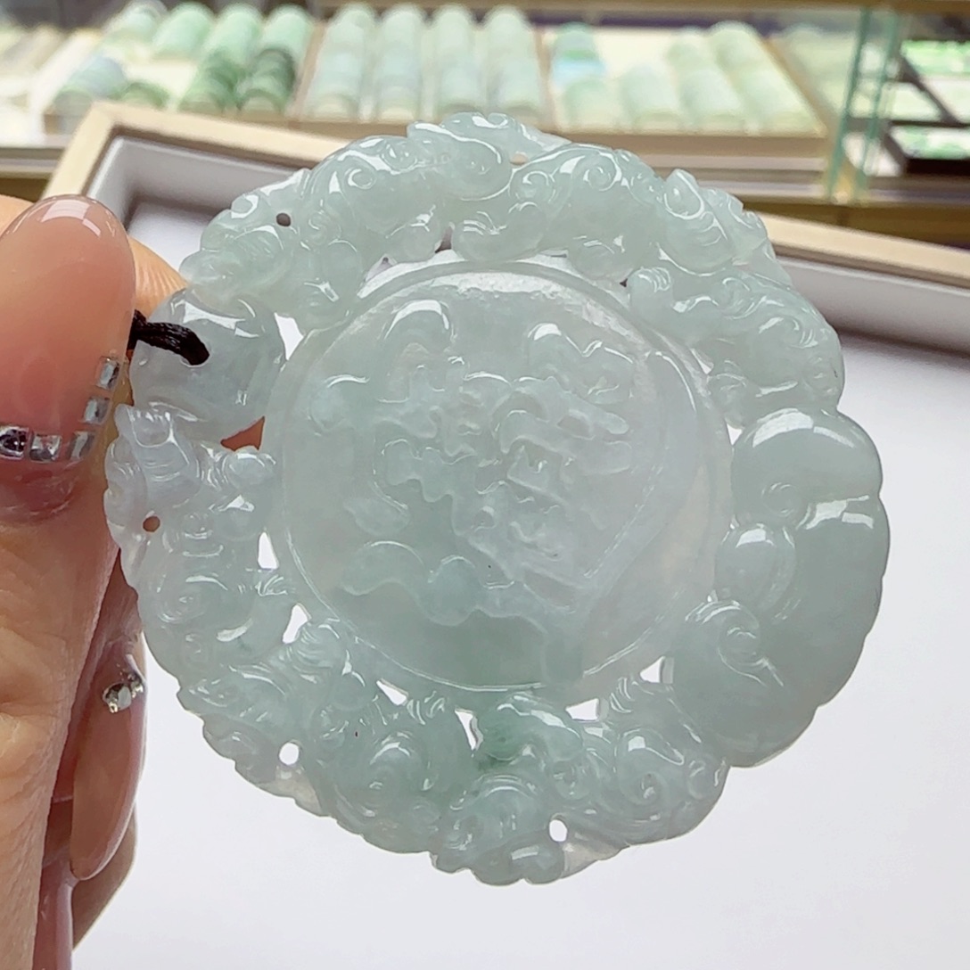 颈饰未镶嵌翡翠牌子