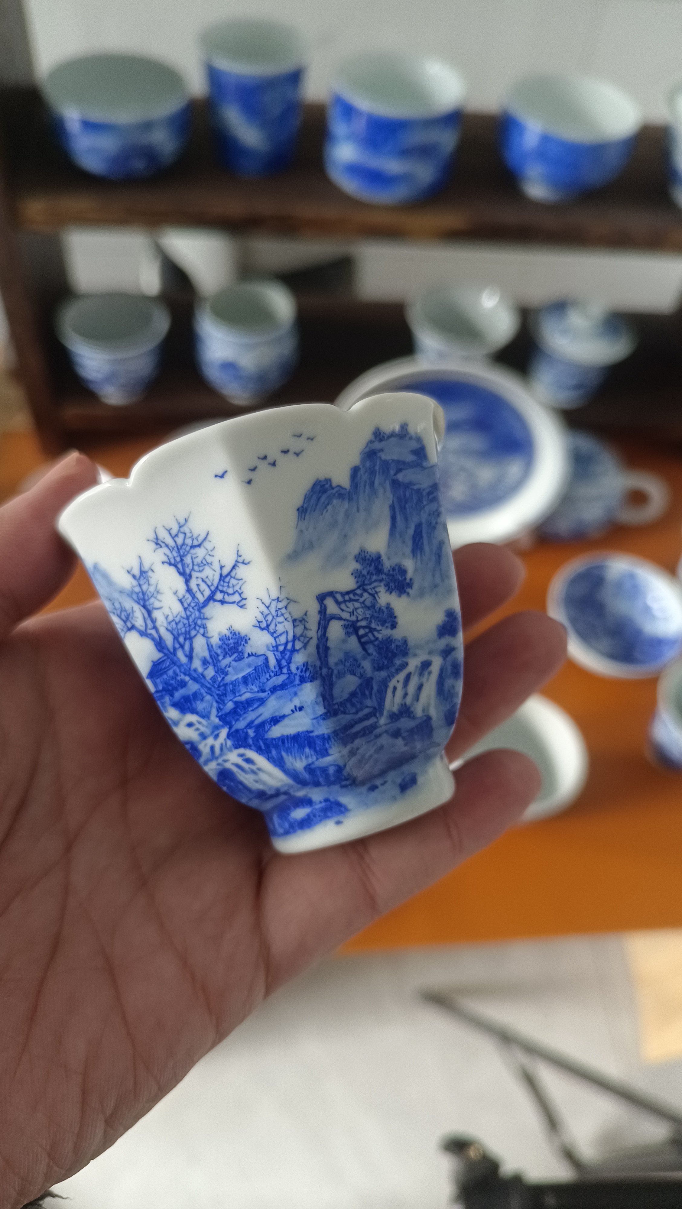 曹伟手作六方杯青花山水微瑕