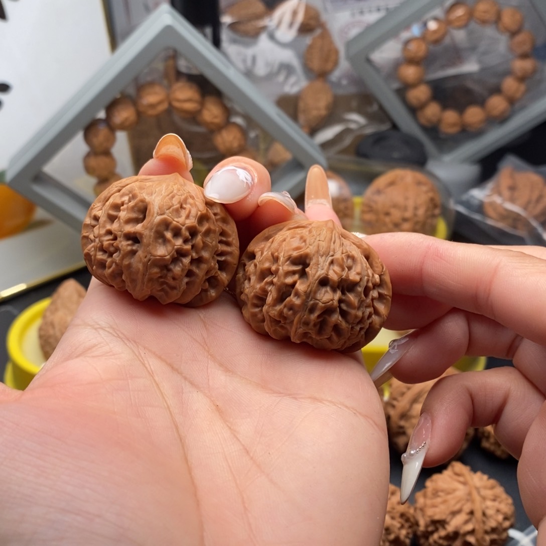 文玩核桃把件肉包宫灯37