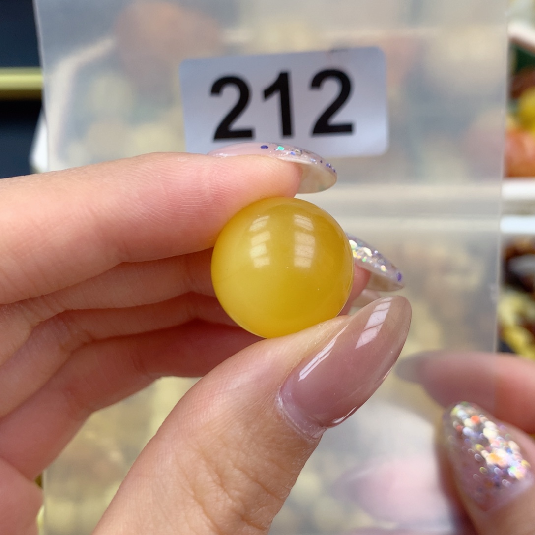 琥珀未镶嵌珠宝奇石18.3