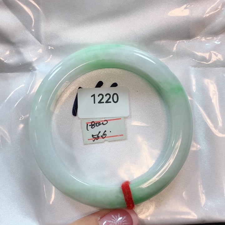 翡翠手镯未镶嵌天然翡翠手镯56