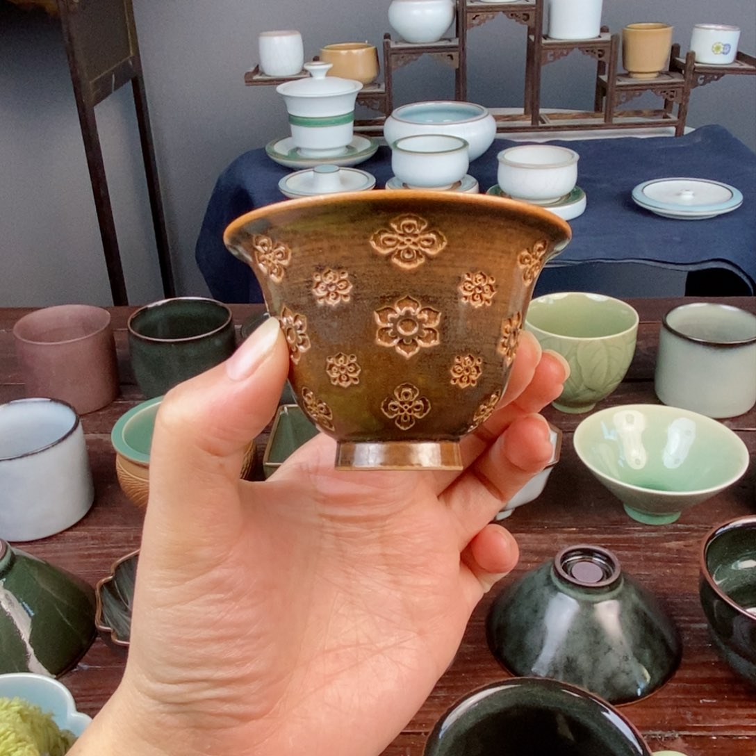 朱砂胎草木灰宝相花纹 铃铛杯 