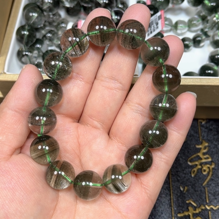 水晶绿幽灵手串未镶嵌