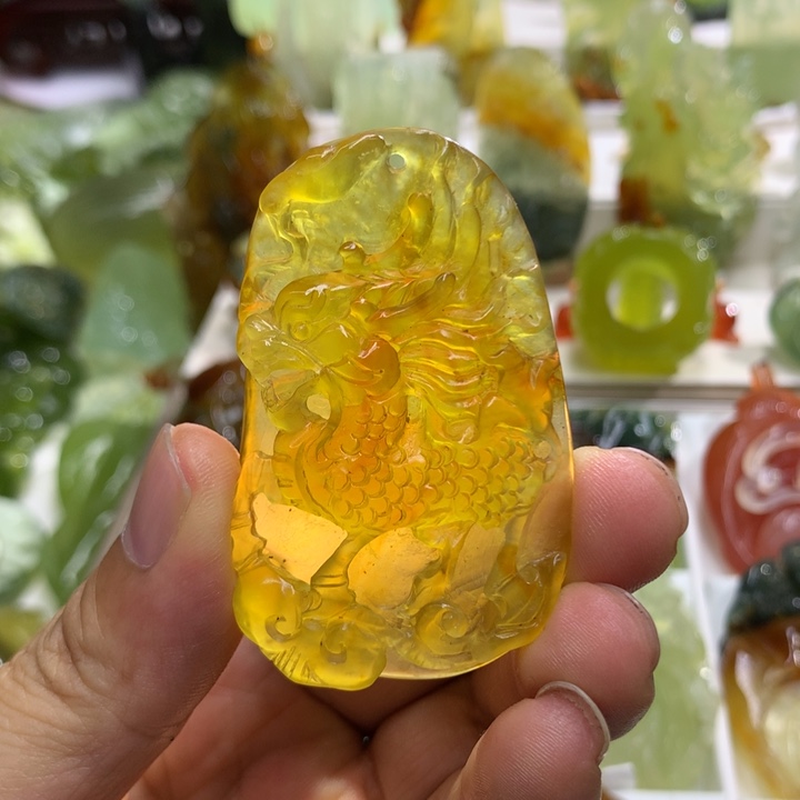 蛇纹石玉未镶嵌珠宝奇石