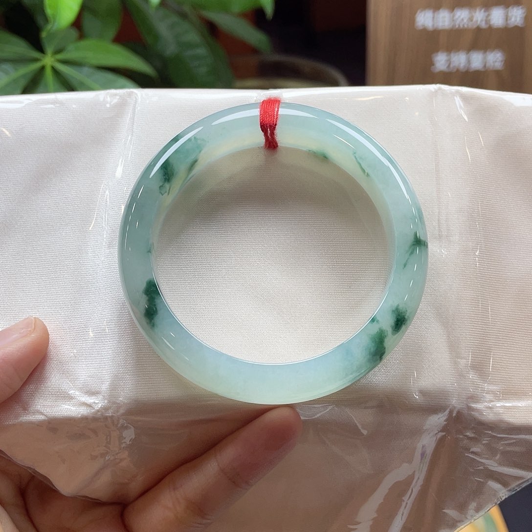 翡翠手镯未镶嵌10 号链接