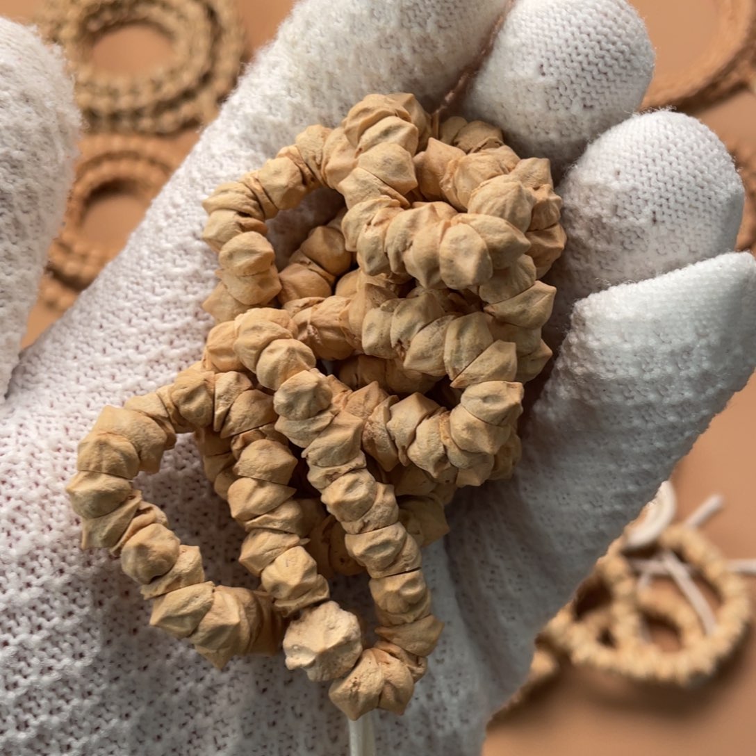 吊坠柏香籽/百香籽繁花