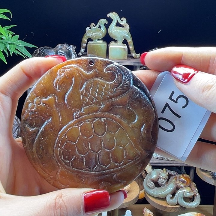 和田玉（糖玉）未镶嵌挂件