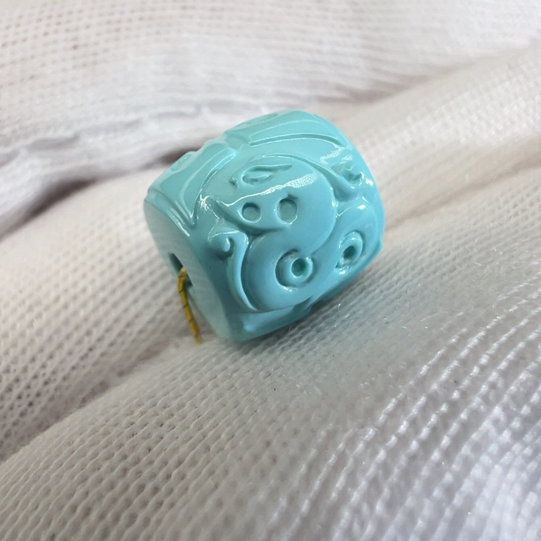 绿松石配饰未镶嵌