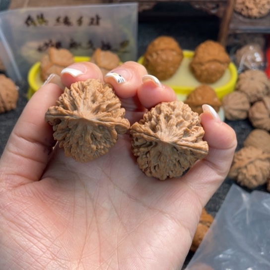 知***桉文玩核桃吊坠16招财鼠