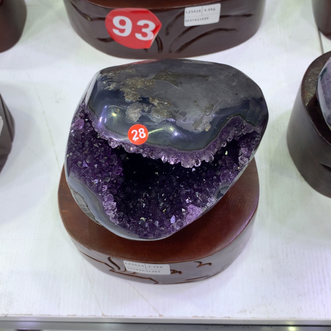 紫晶大型摆件（非配饰）未镶嵌