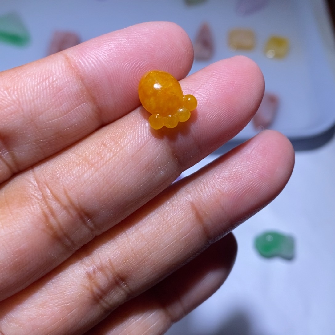 颈饰未镶嵌翡翠2