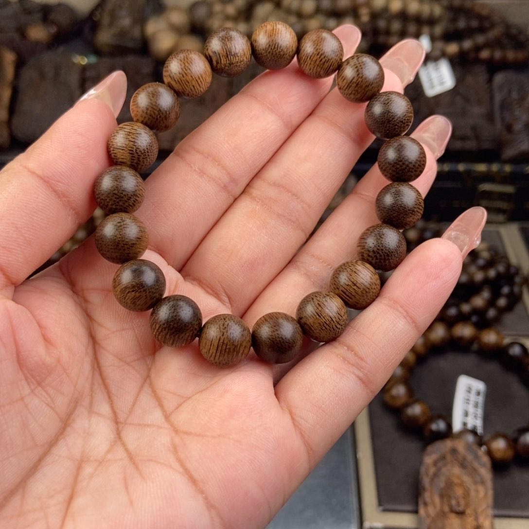 沉香手串祥*越南芽庄白棋楠