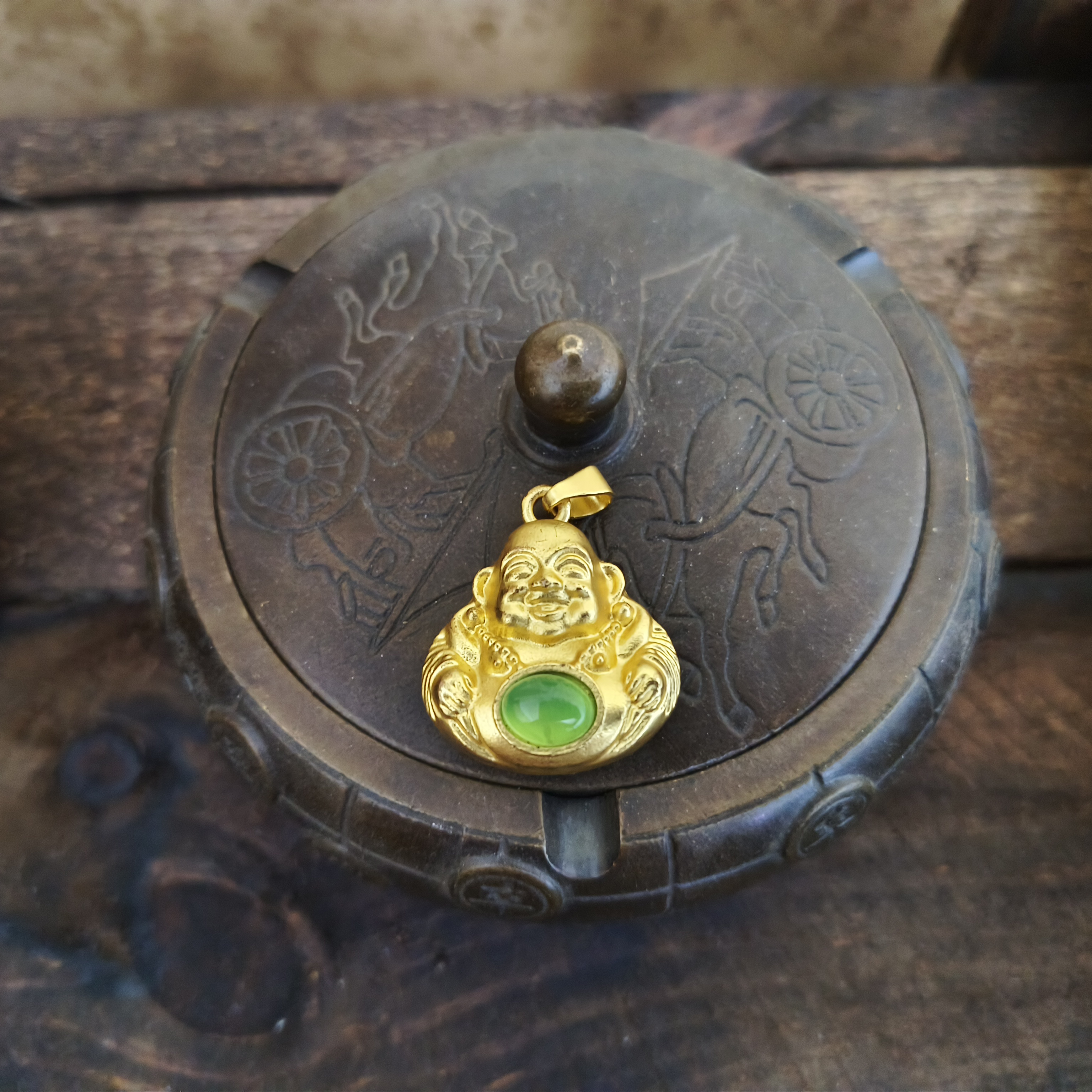 家居饰品现代工艺品DZ07精美摆件当代复古摆件精雕红绿配宝吊坠