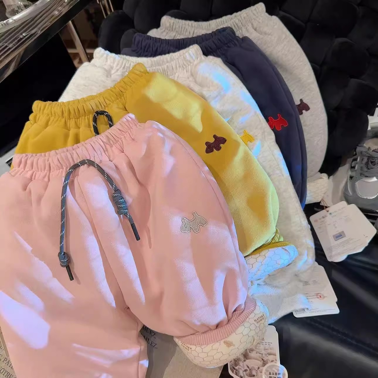 儿童加绒加厚石墨烯温变棉裤儿童新款加厚棉裤