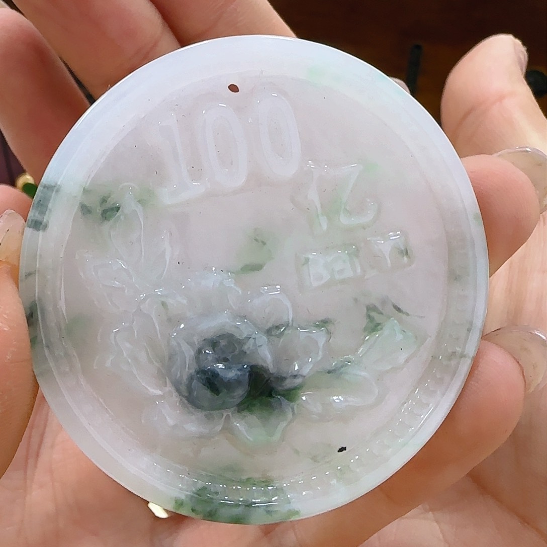 翡翠颈饰未镶嵌翡翠460