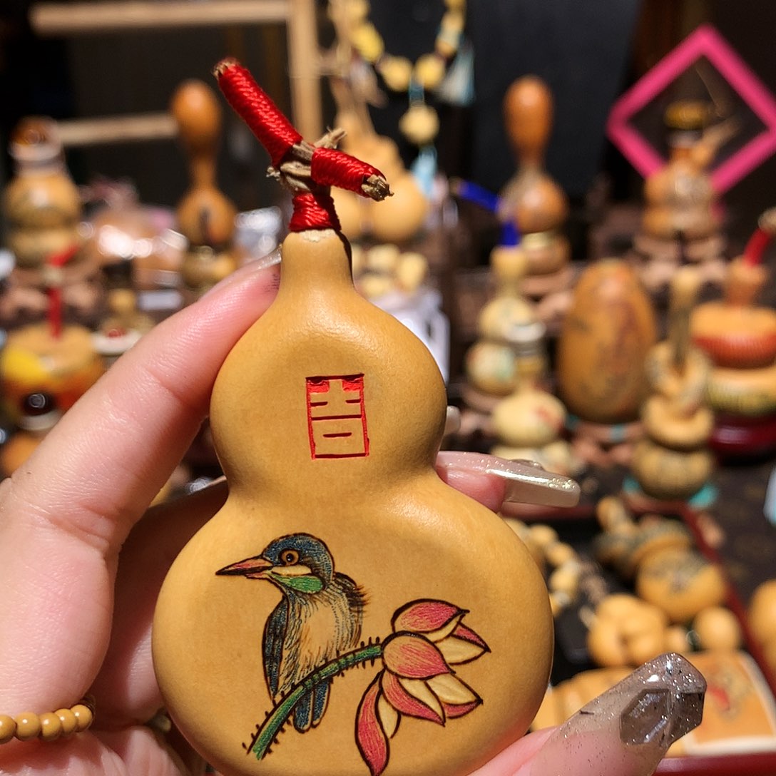 猫****大叶紫檀（黑酸枝木类）